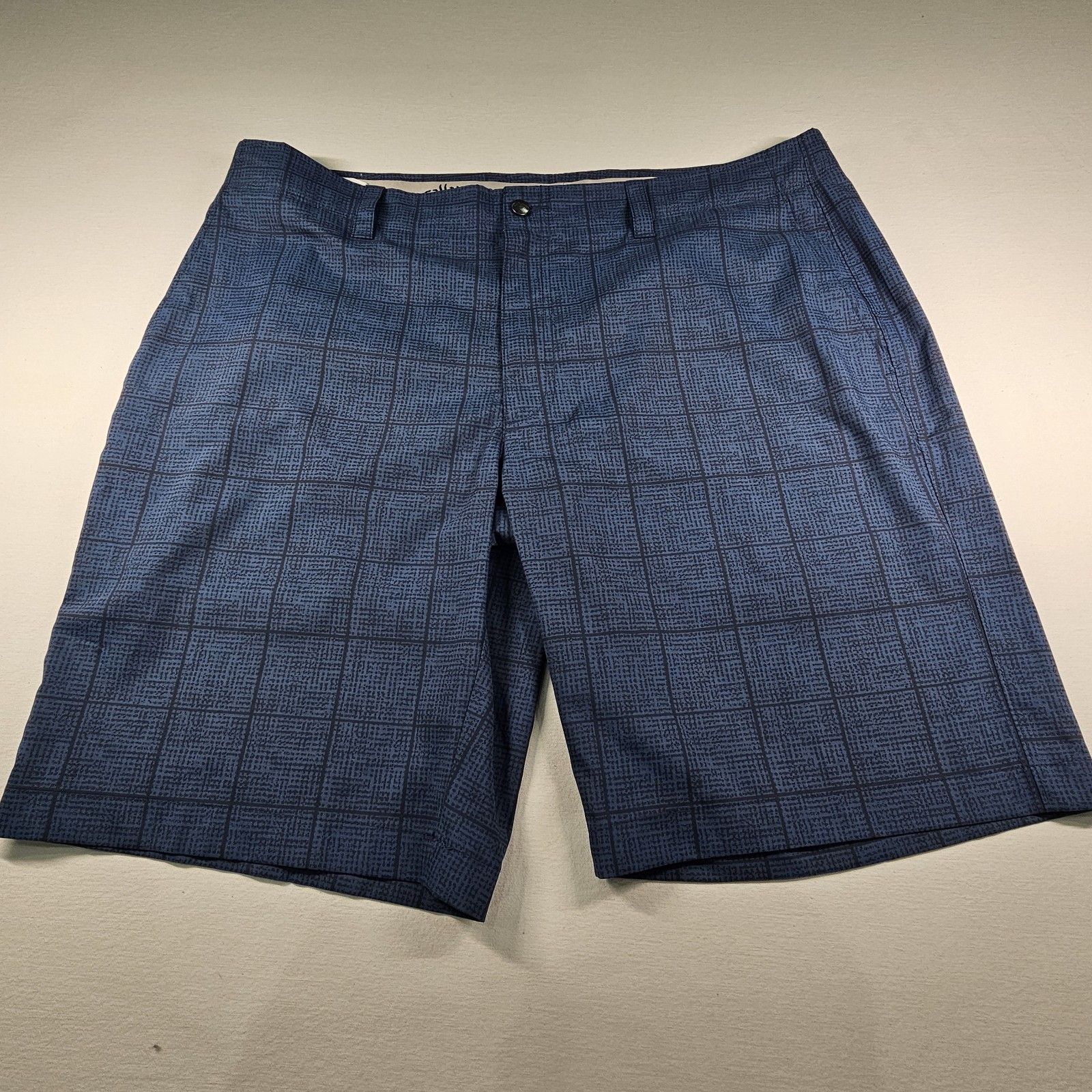 Callaway Golf Blue Plaid Lightweight Casual Mens Shorts 38 Stretch Dry Wicking